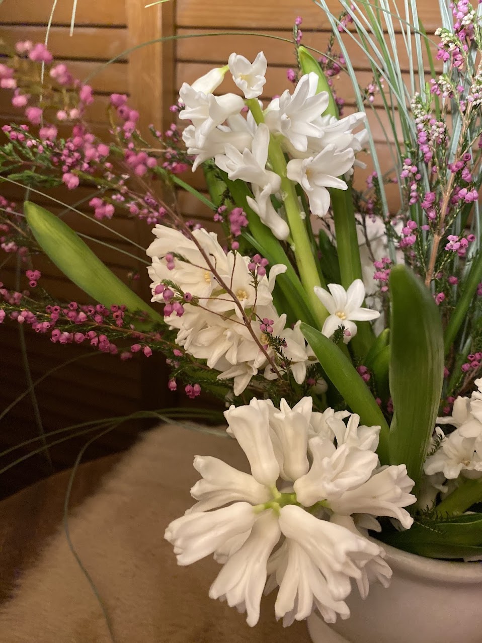 "perfume au natural " // valentine fresh cut floral arrangement