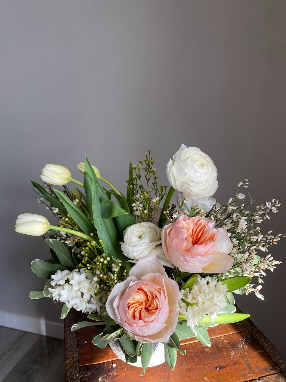"la douceur" // pastel fresh cut floral arrangement