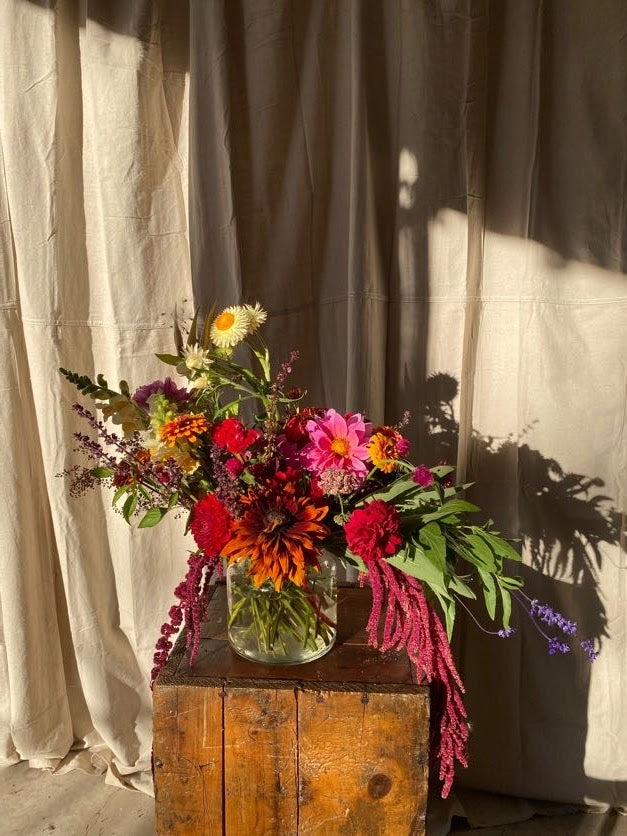 "Campo" // countryside fresh cut floral arrangement